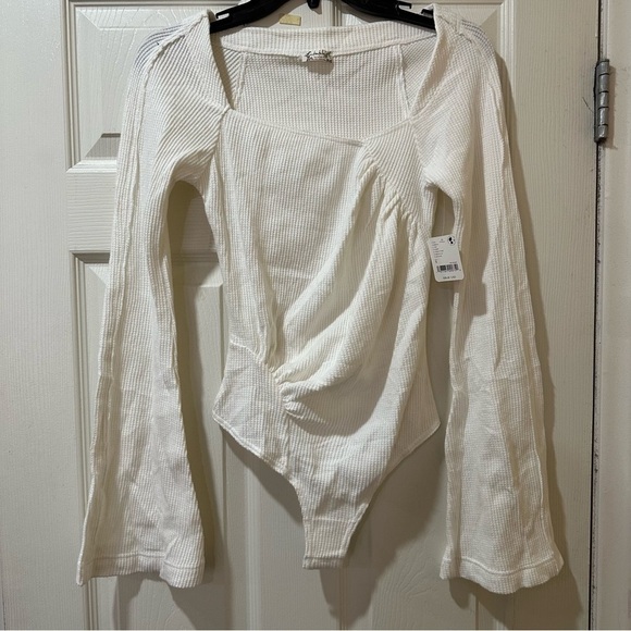 Free People BOHO On a Cloud White Bell Sleeve Bodysuit - Picture 4 of 7